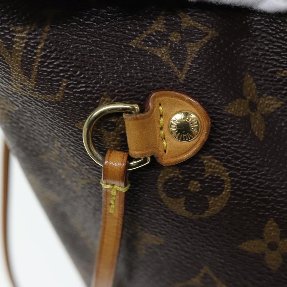 Louis Vuitton Monogram Neverfull MM Tote Bag with Accessory Pouch